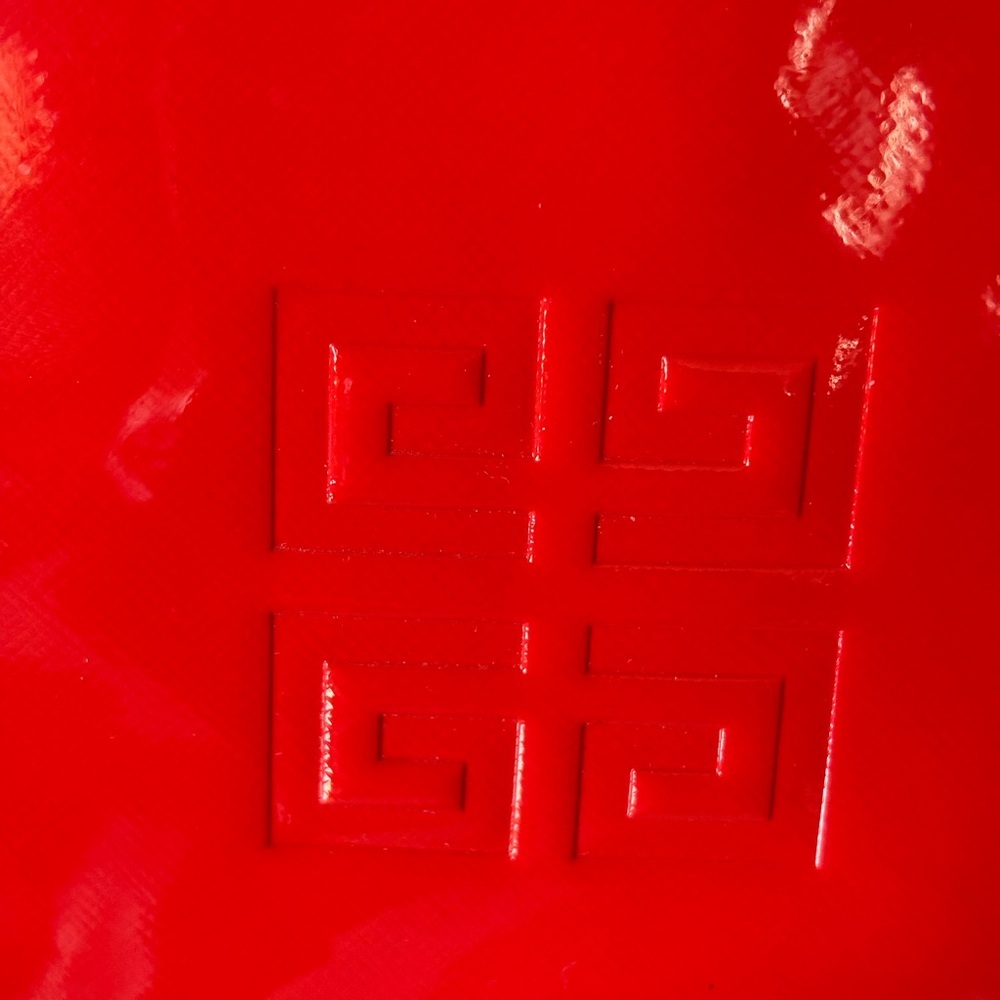 🆕 Givenchy Novelty Red Patent Leather Pouch. - Picture 5 of 6